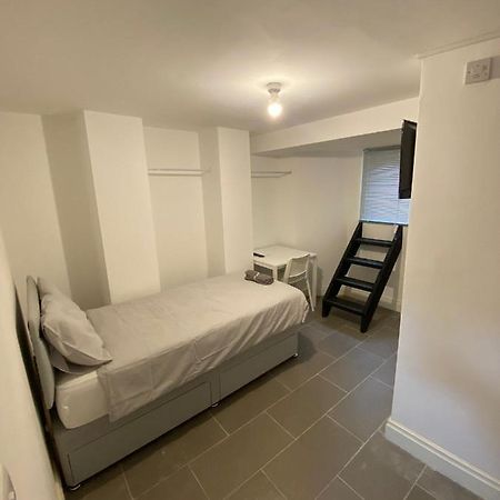 Hôtel 174 Boaler Street à Liverpool Extérieur photo